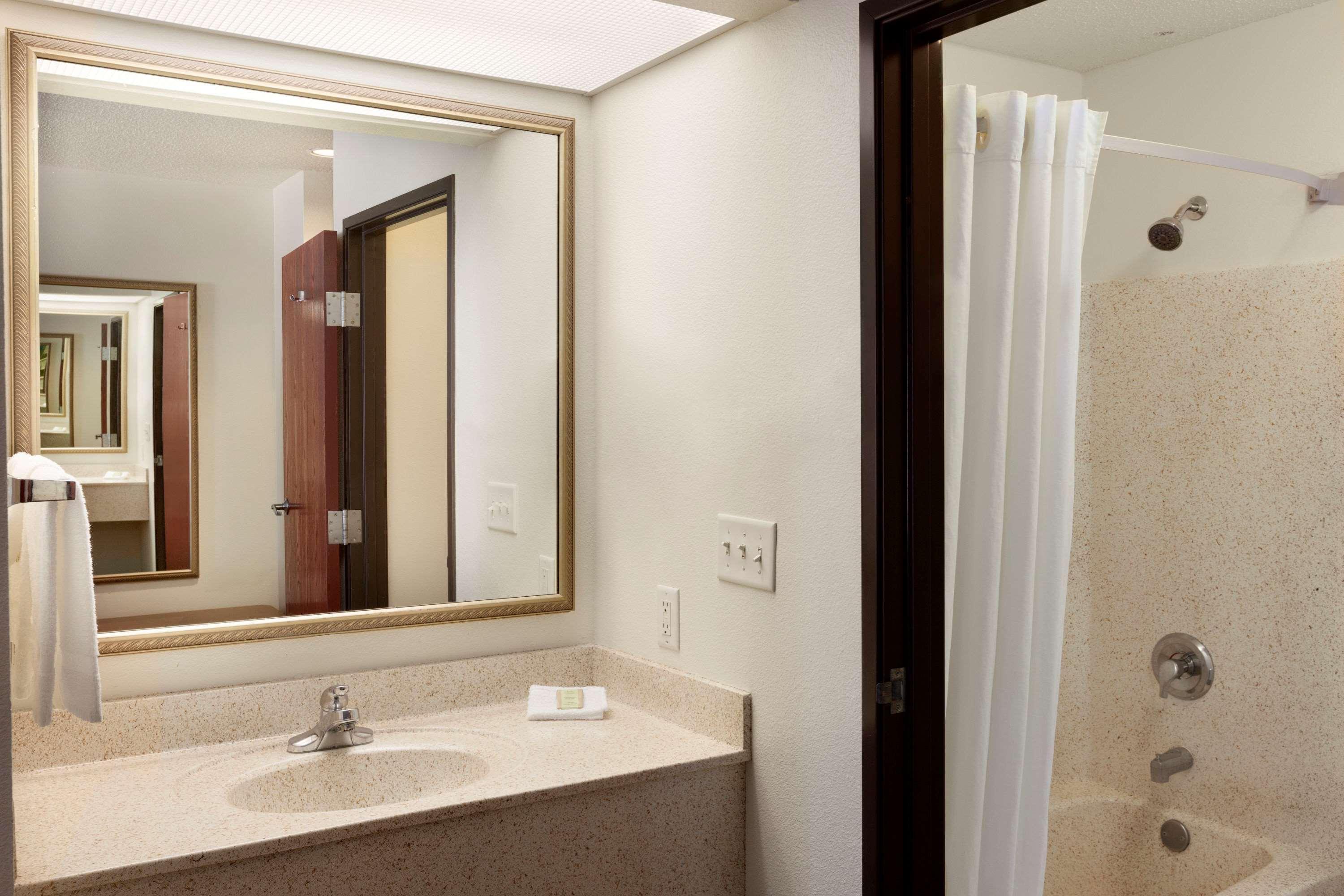 Super 8 by Wyndham Garland/Rowlett/East Dallas area Exteriör bild
