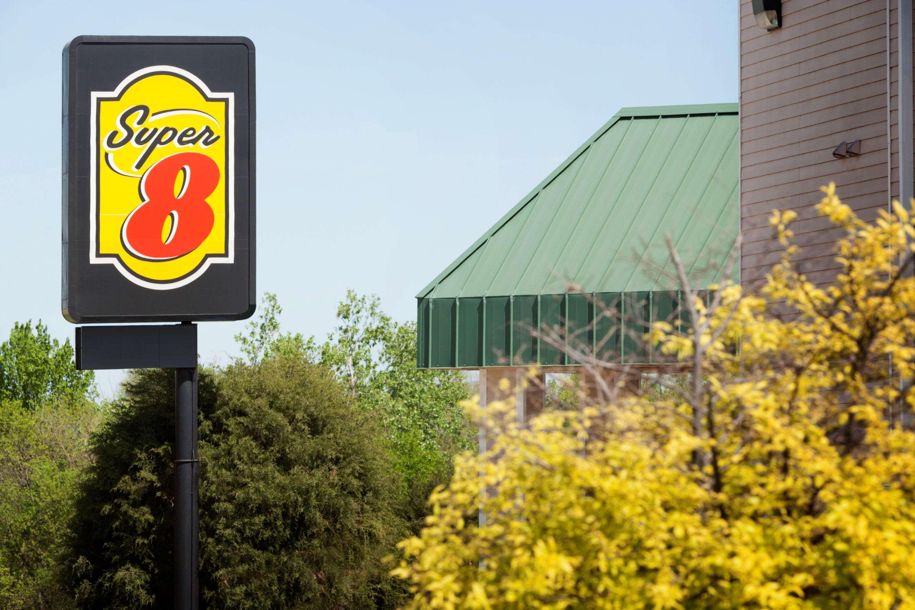 Super 8 by Wyndham Garland/Rowlett/East Dallas area Exteriör bild