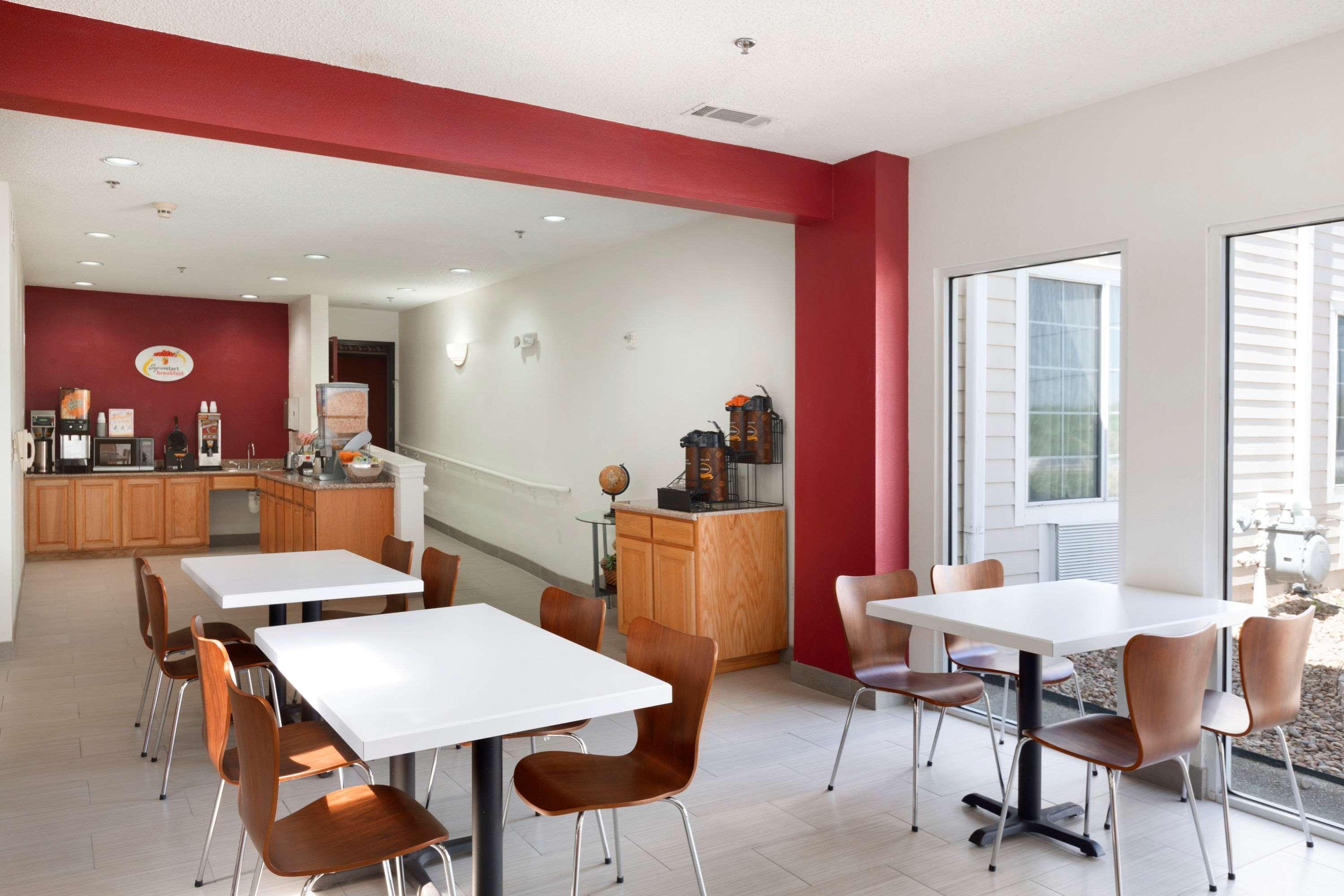 Super 8 by Wyndham Garland/Rowlett/East Dallas area Exteriör bild