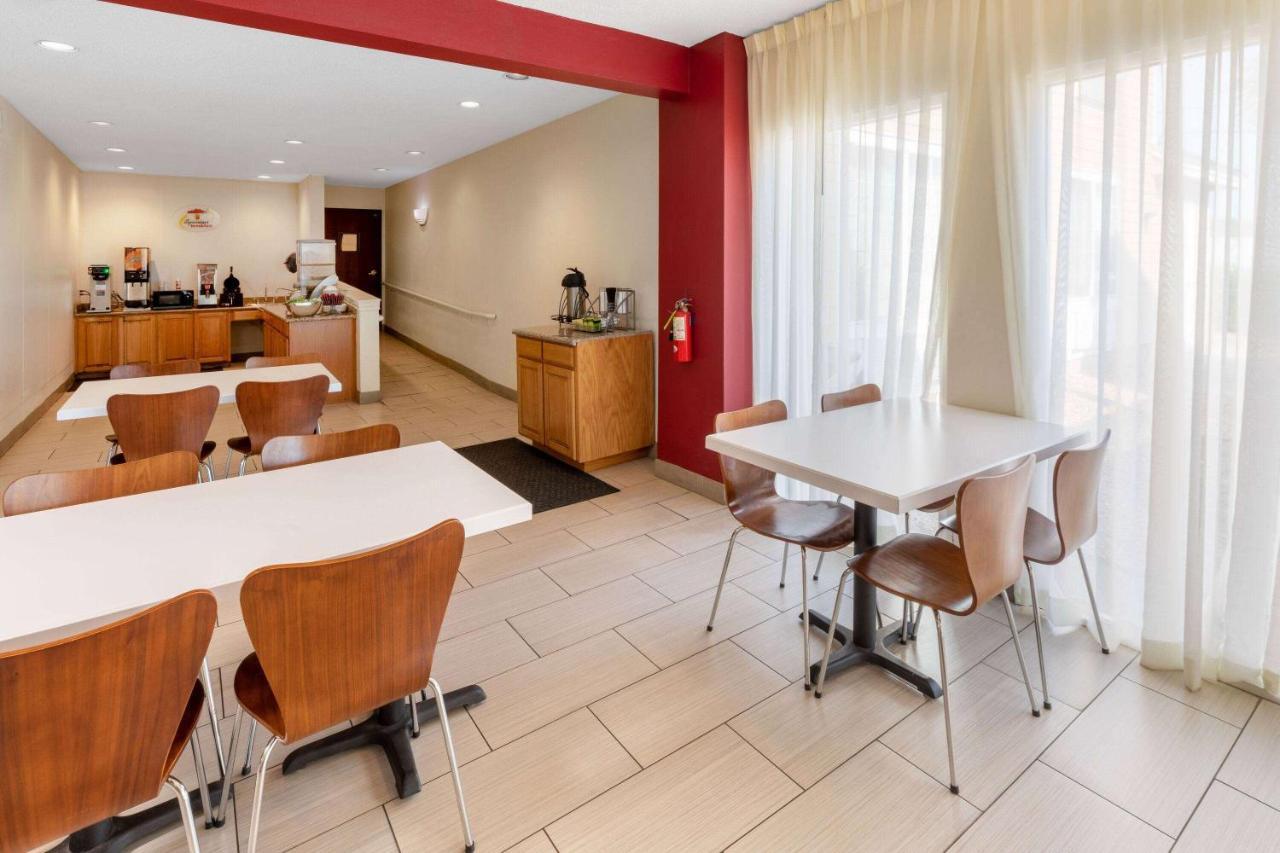 Super 8 by Wyndham Garland/Rowlett/East Dallas area Exteriör bild